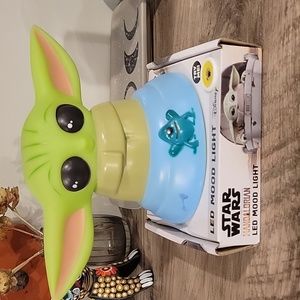 NEW STAR WARS BABY YODA  THE MANDALORIAN  LED MOOD LIGHT  DISNEY